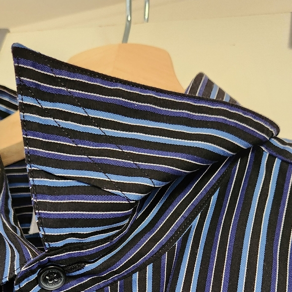 Men's Calvin Klein Striped Button Shirt Size Med - Picture 12 of 12
